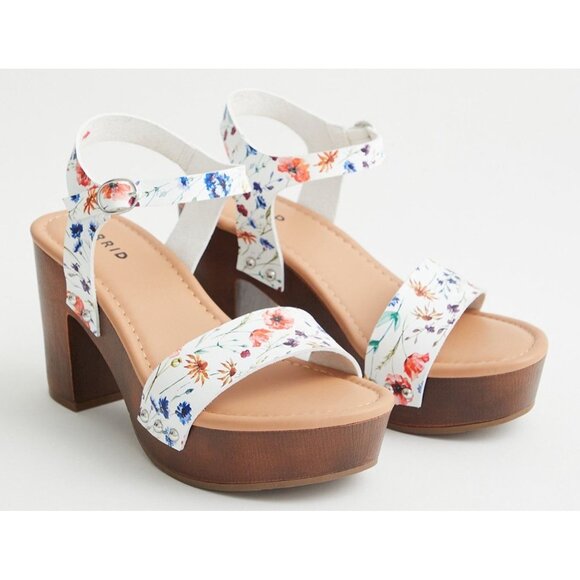 Torrid Woodgrain Floral Platform Heel Sandal 9 WIDE Width Vegan Feminine Cottage - Picture 2 of 11